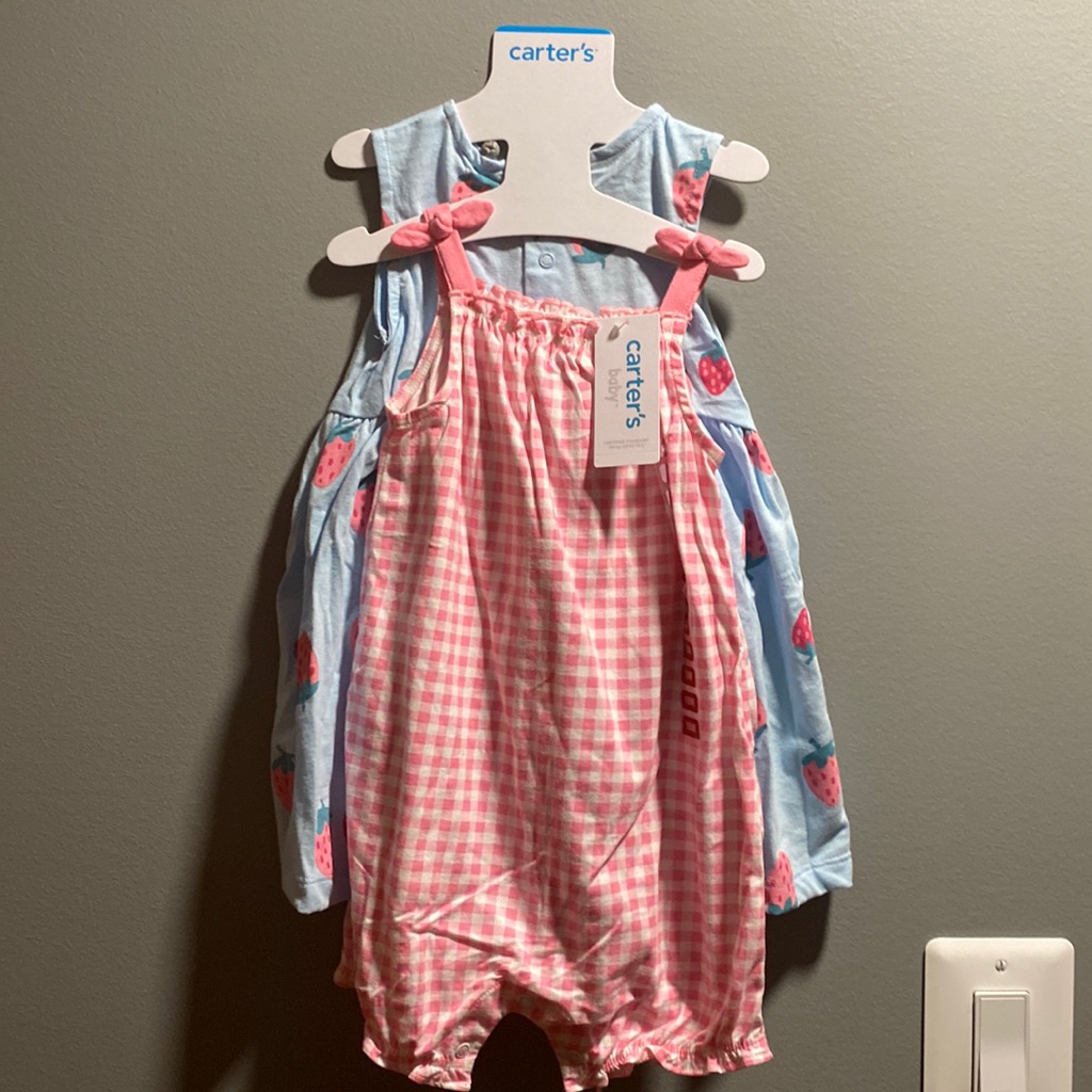 Brand New Baby Girl 2 Piece Set Size 18 Months! Nwt. Smoke Free Home!